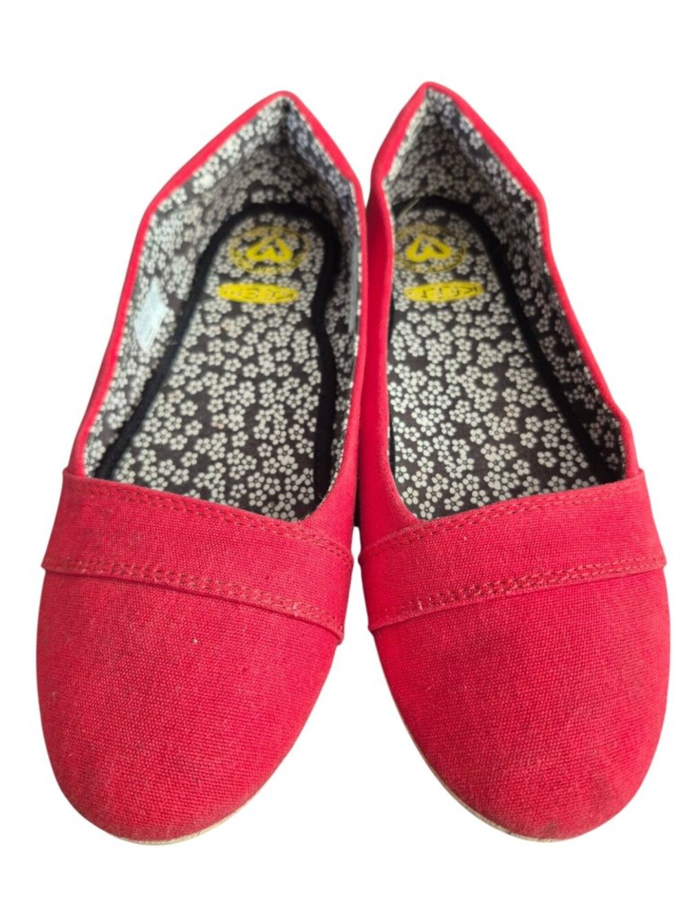 KEEN Red Canvas Flats Size 8